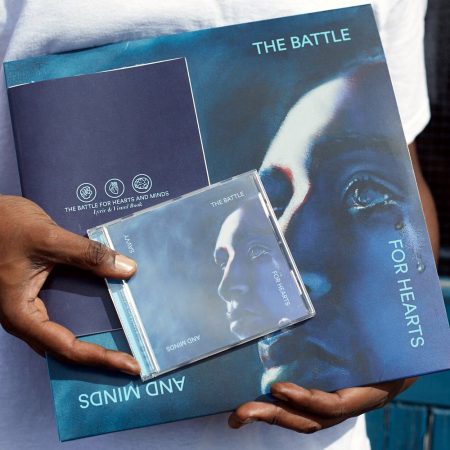 Savvy - The Battle For Hearts & Minds + Lyric Book
